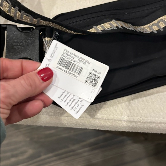 lululemon athletica Black Belt Bag with Gold Accents NWT - Picture 7 of 8